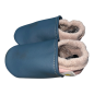 Preview: Krabbelschuhe in taubenblau verfärbung auf Vorderteil