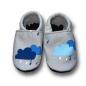 Preview: Vegane Krabbelpuschen grau mit blauen Wolken