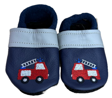 Krabbelschuhe Feuerwehr auf blau