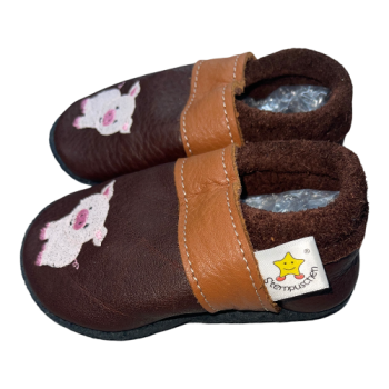 Krabbelschuhe Schwein auf braun
