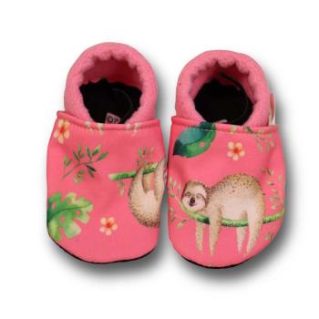 Vegane Krabbelpuschen Faultier auf rosa