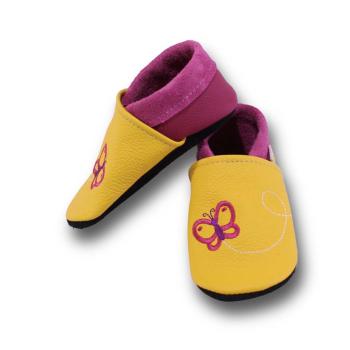Krabbelschuhe Schmetterling 2015 auf gelb