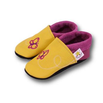 Krabbelschuhe Schmetterling 2015 auf gelb