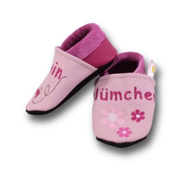 Krabbelschuhe Schmetterling im Flug auf rosa