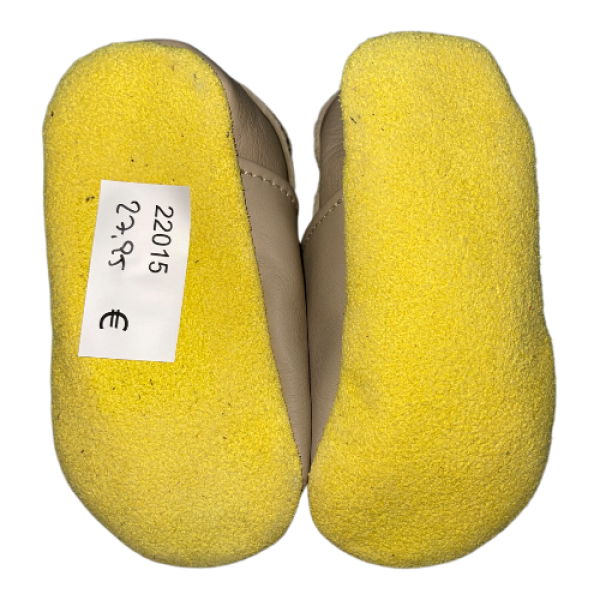 Lauflernschuhe Baustelle auf graubeige