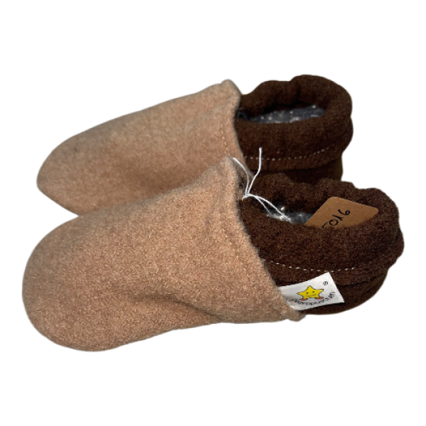 Wollwalkpuschen in Camel