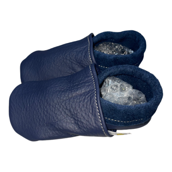 Lederpuschen in blau