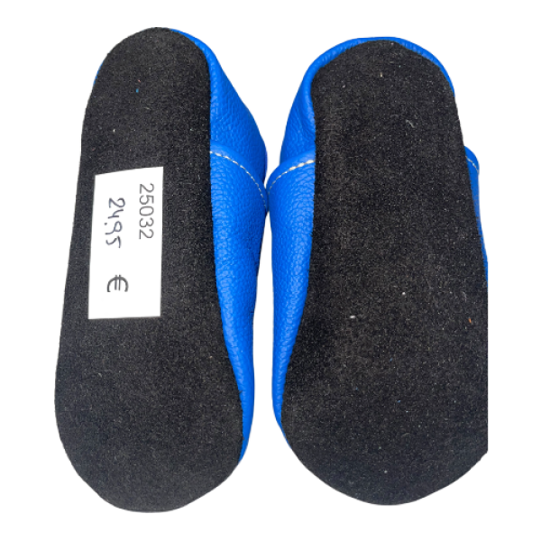 Lederpuschen in blau