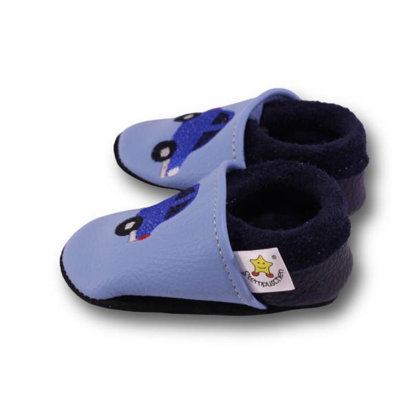 Krabbelschuhe kleines blaues Auto