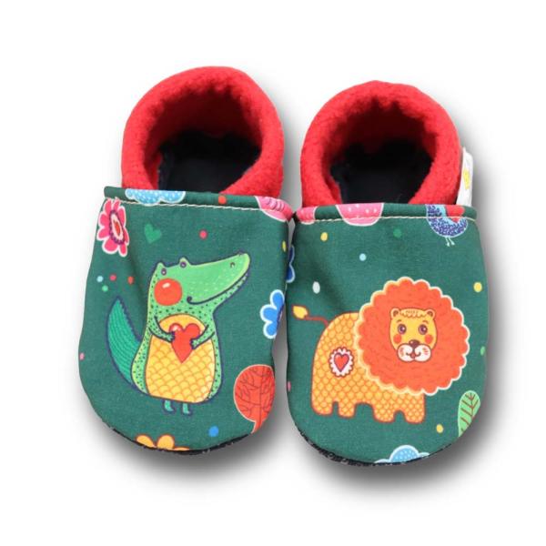 Vegane Lauflernschuhe Löwe & Kroko auf grün