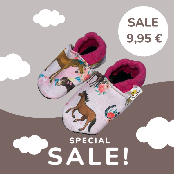 Vegane Krabbelschuhe PFERDE