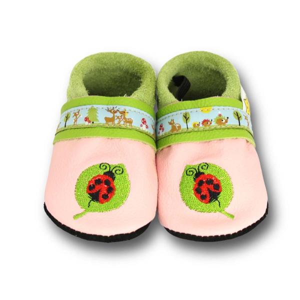 Lederpuschen Marienkäfer auf rosa