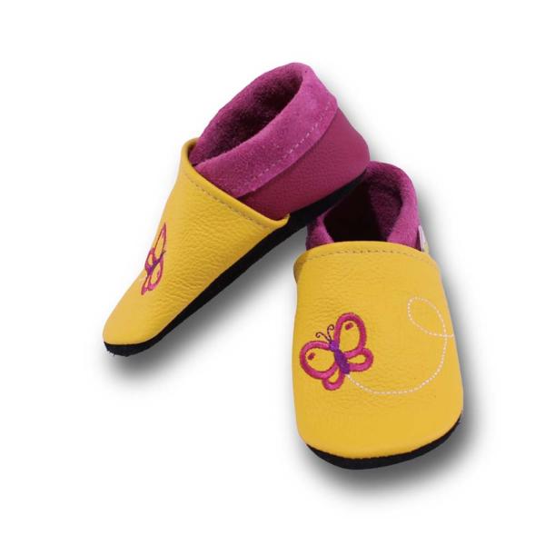 Krabbelschuhe Schmetterling 2015 auf gelb
